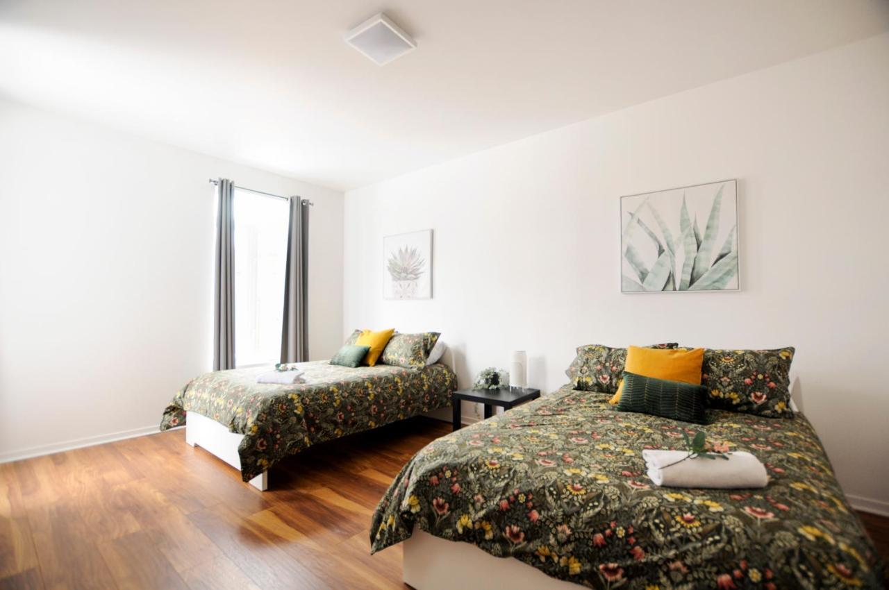 The 1810 - Spacious With Balcony - North Of Quebec ภายนอก รูปภาพ
